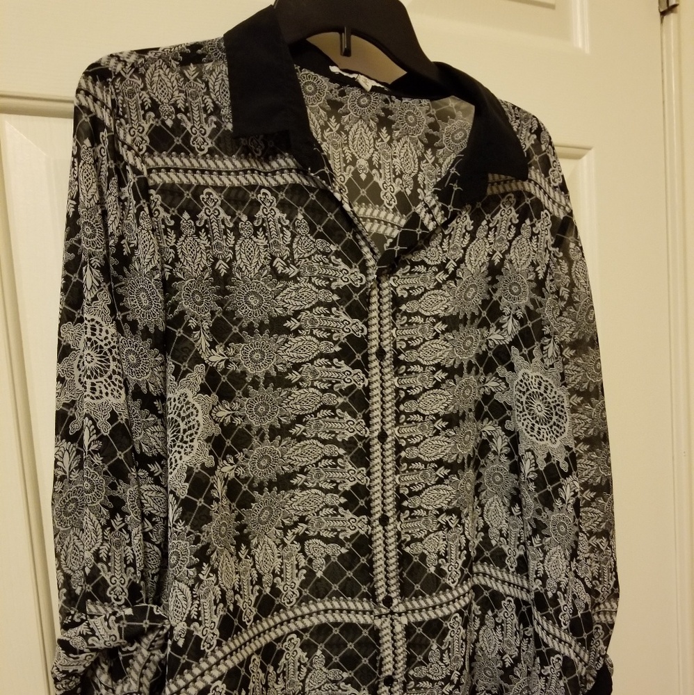 Top - Picture 2 of 2